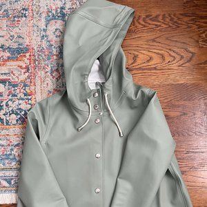 Stutterheim Mosebacke Raincoat - Khaki Green
